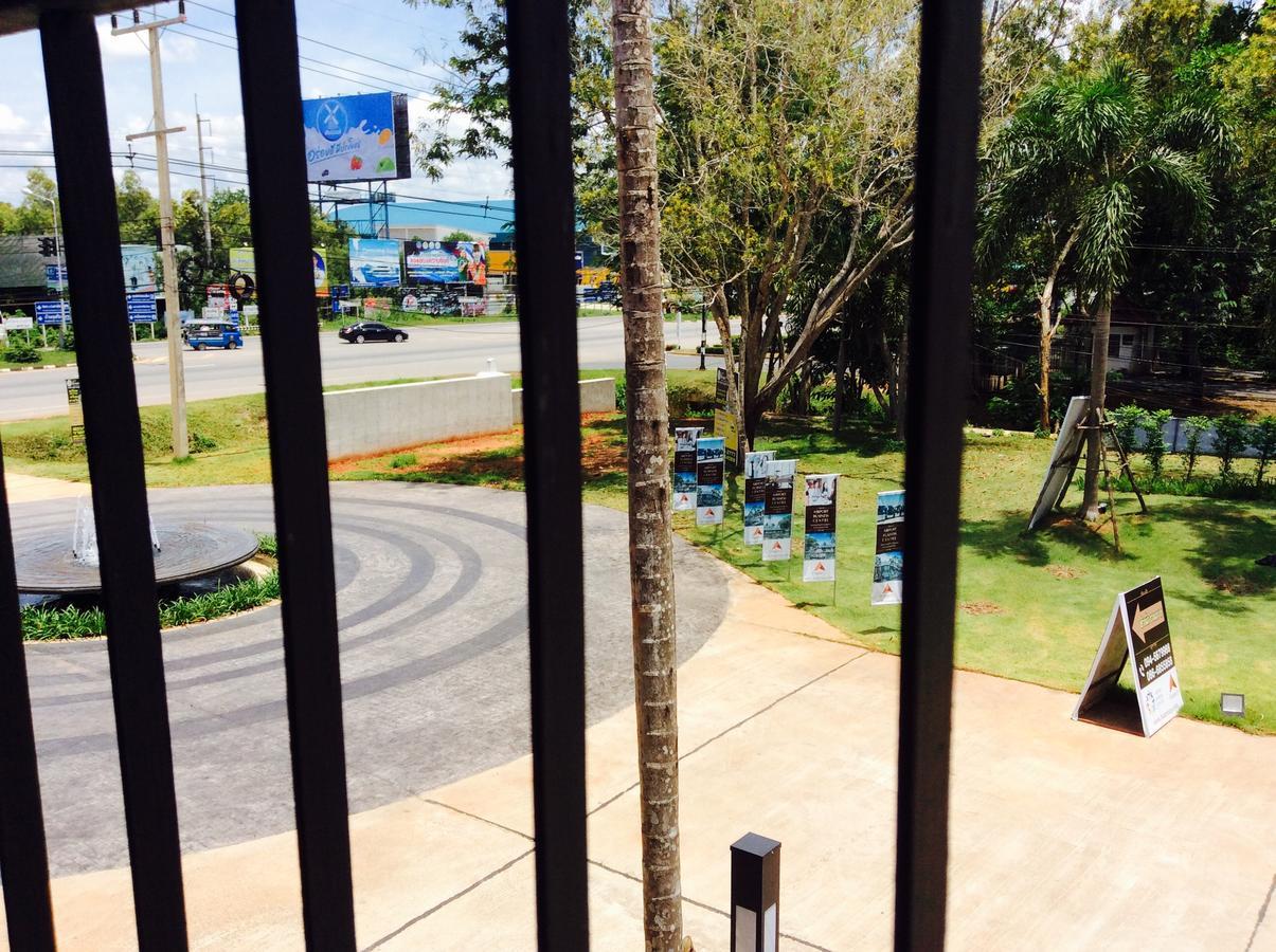 Amaretto Hostel Surat Thani Exterior foto