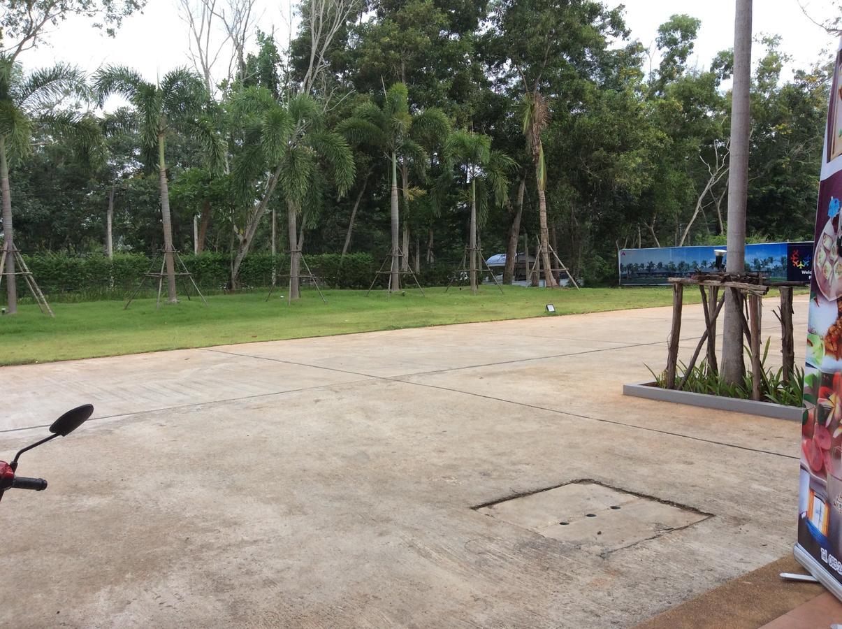 Amaretto Hostel Surat Thani Exterior foto