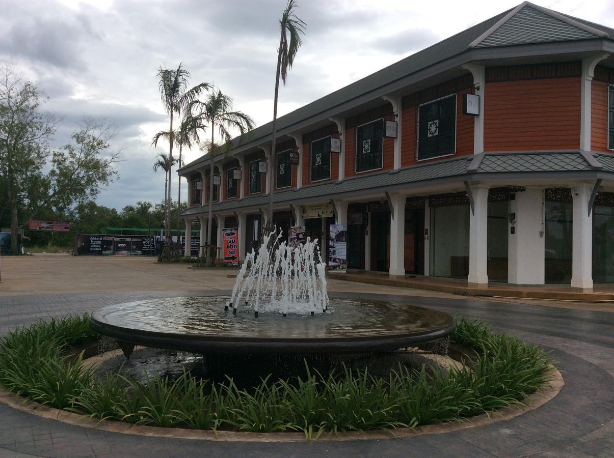 Amaretto Hostel Surat Thani Exterior foto